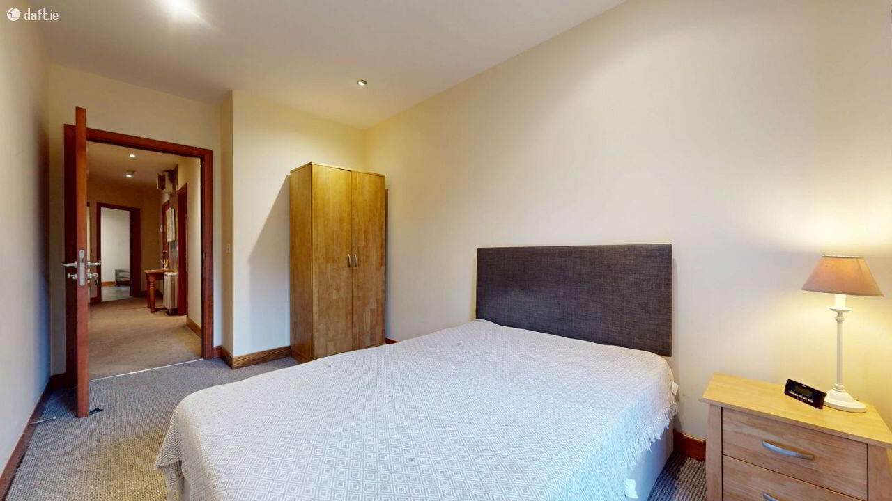 Apartment 4 Russell Court 19 of 20