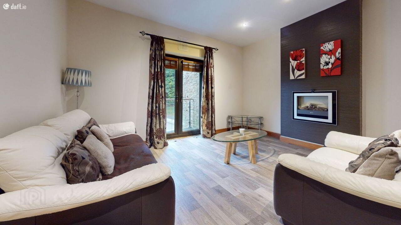 Apartment 4 Russell Court 7 of 20