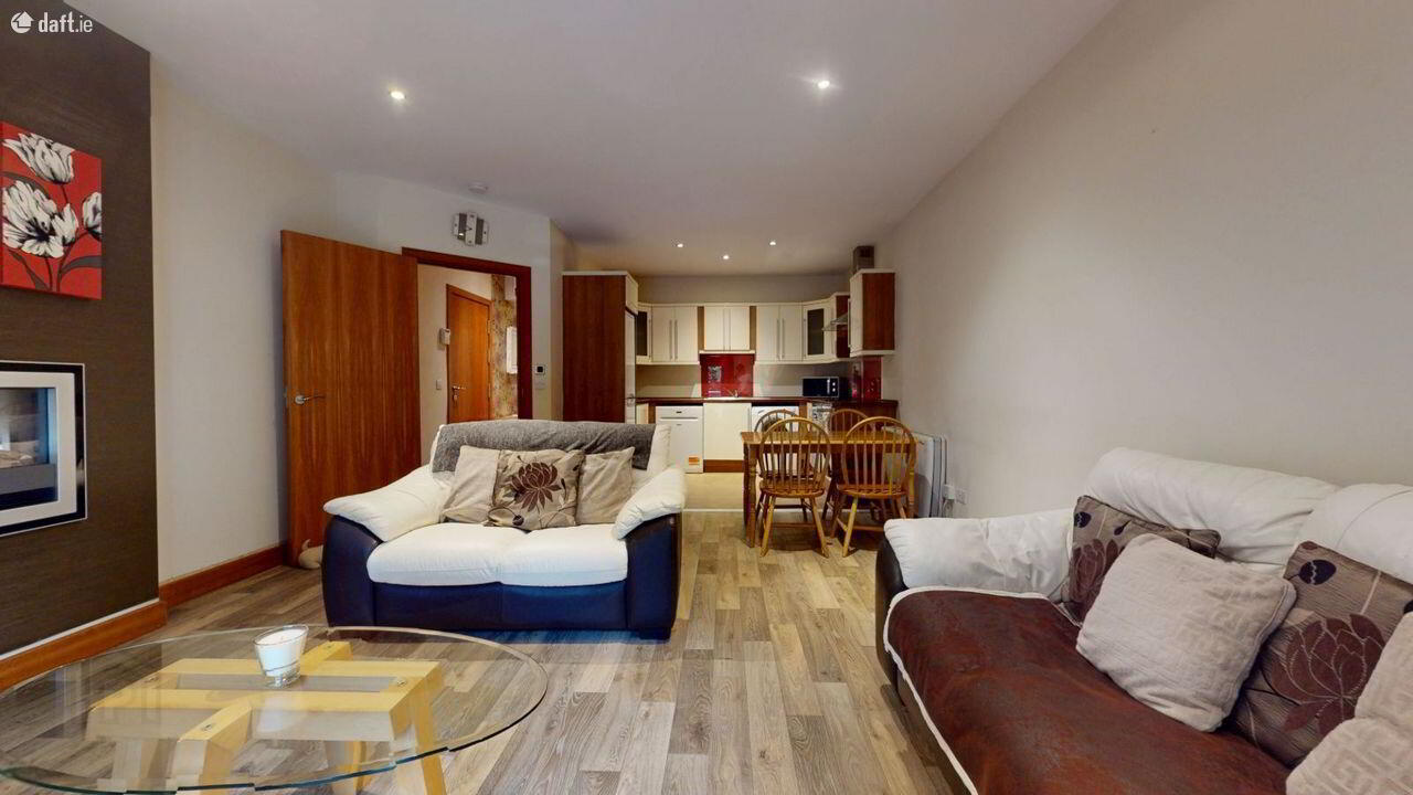 Apartment 4 Russell Court 8 of 20