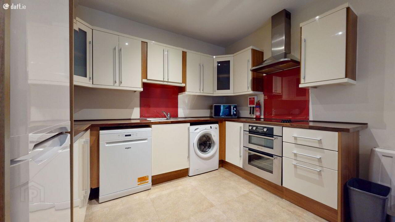 Apartment 4 Russell Court 10 of 20