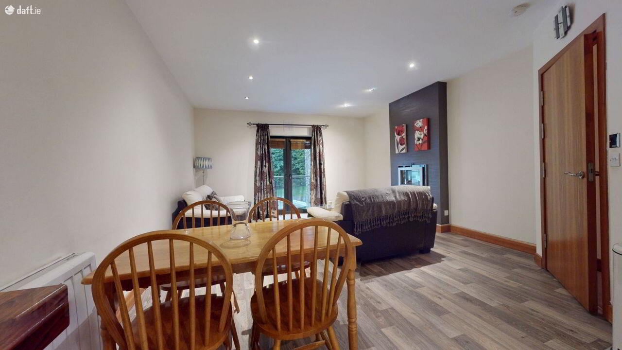 Apartment 4 Russell Court 13 of 20