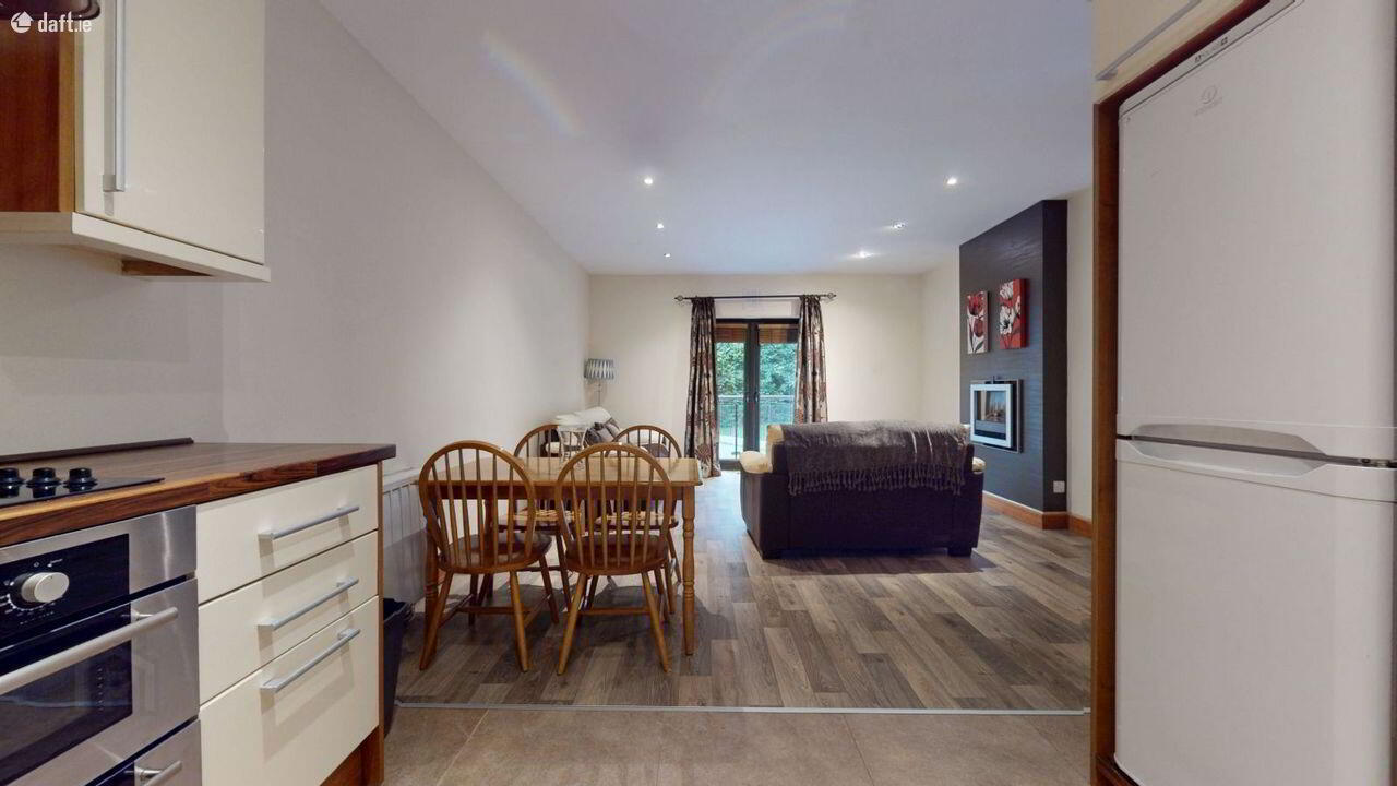 Apartment 4 Russell Court 12 of 20