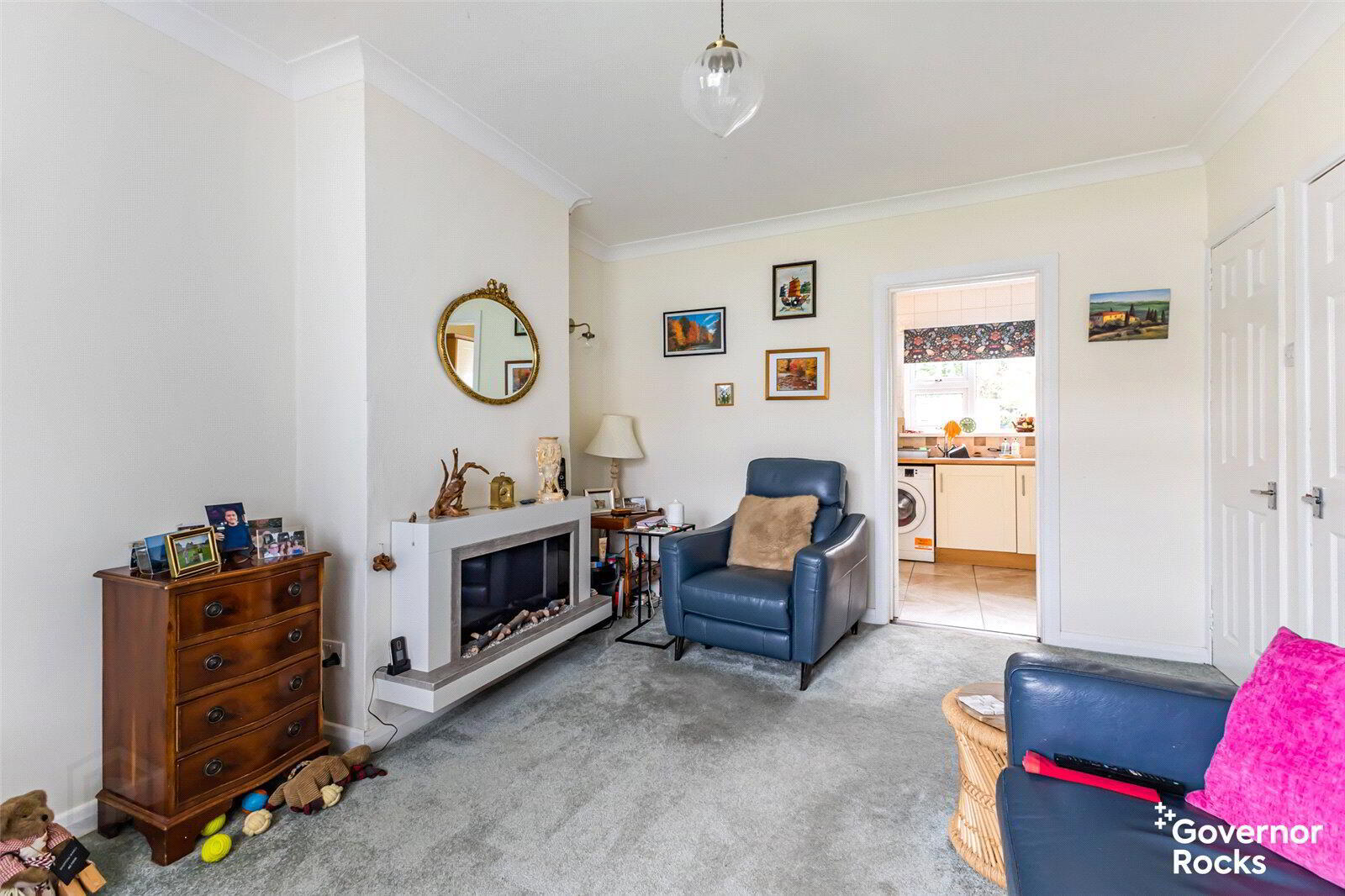 19 Springwell Gardens 3 of 24
