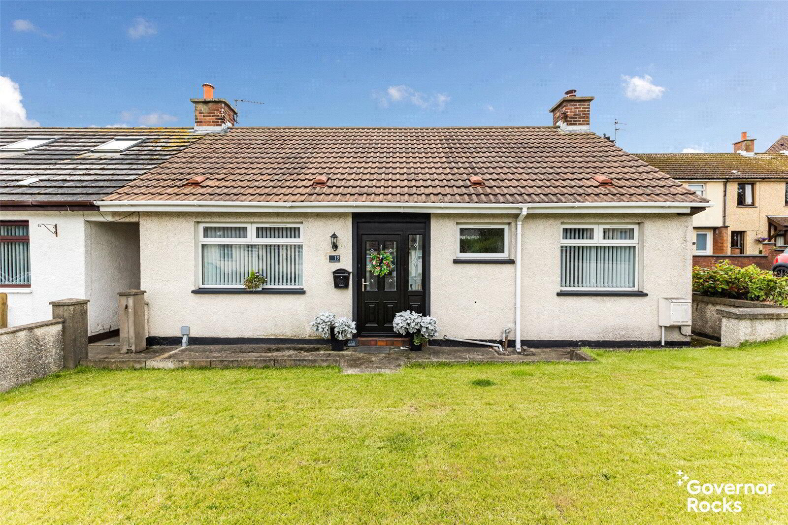 19 Springwell Gardens 1 of 24
