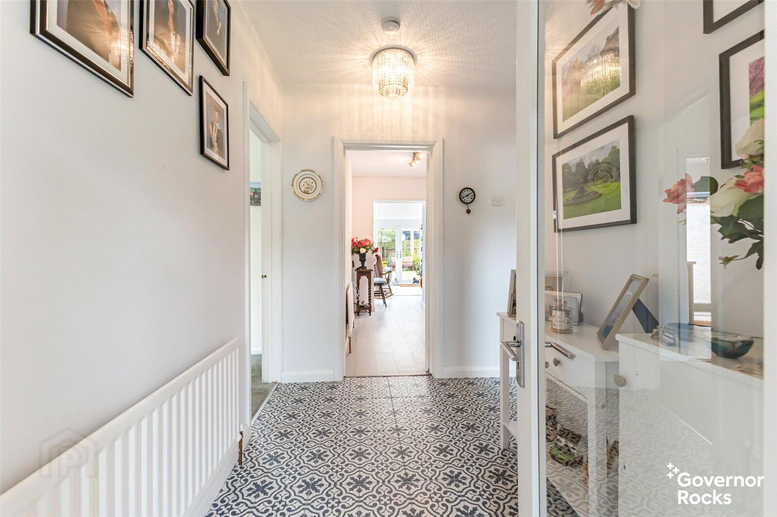 19 Springwell Gardens 9 of 24