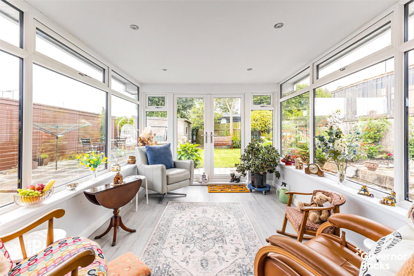 19 Springwell Gardens 8 of 24