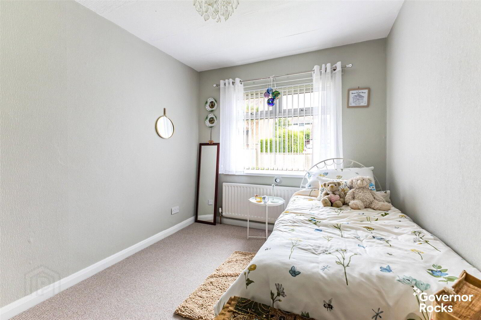 19 Springwell Gardens 12 of 24