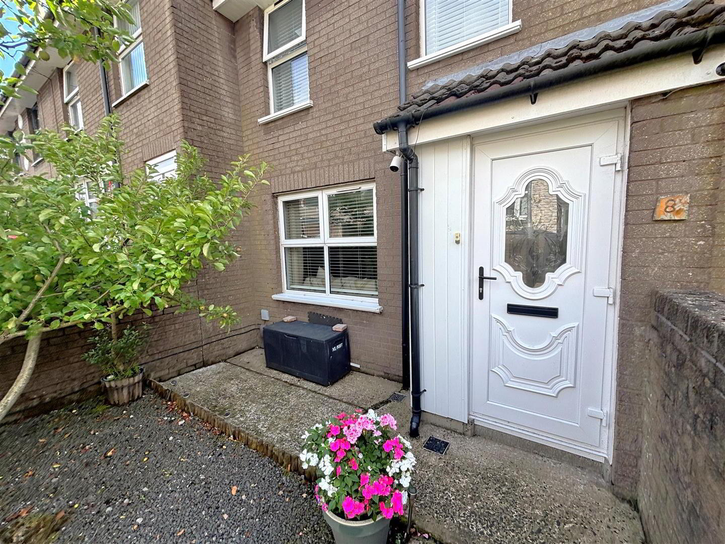 8 Millview Court 3 of 20