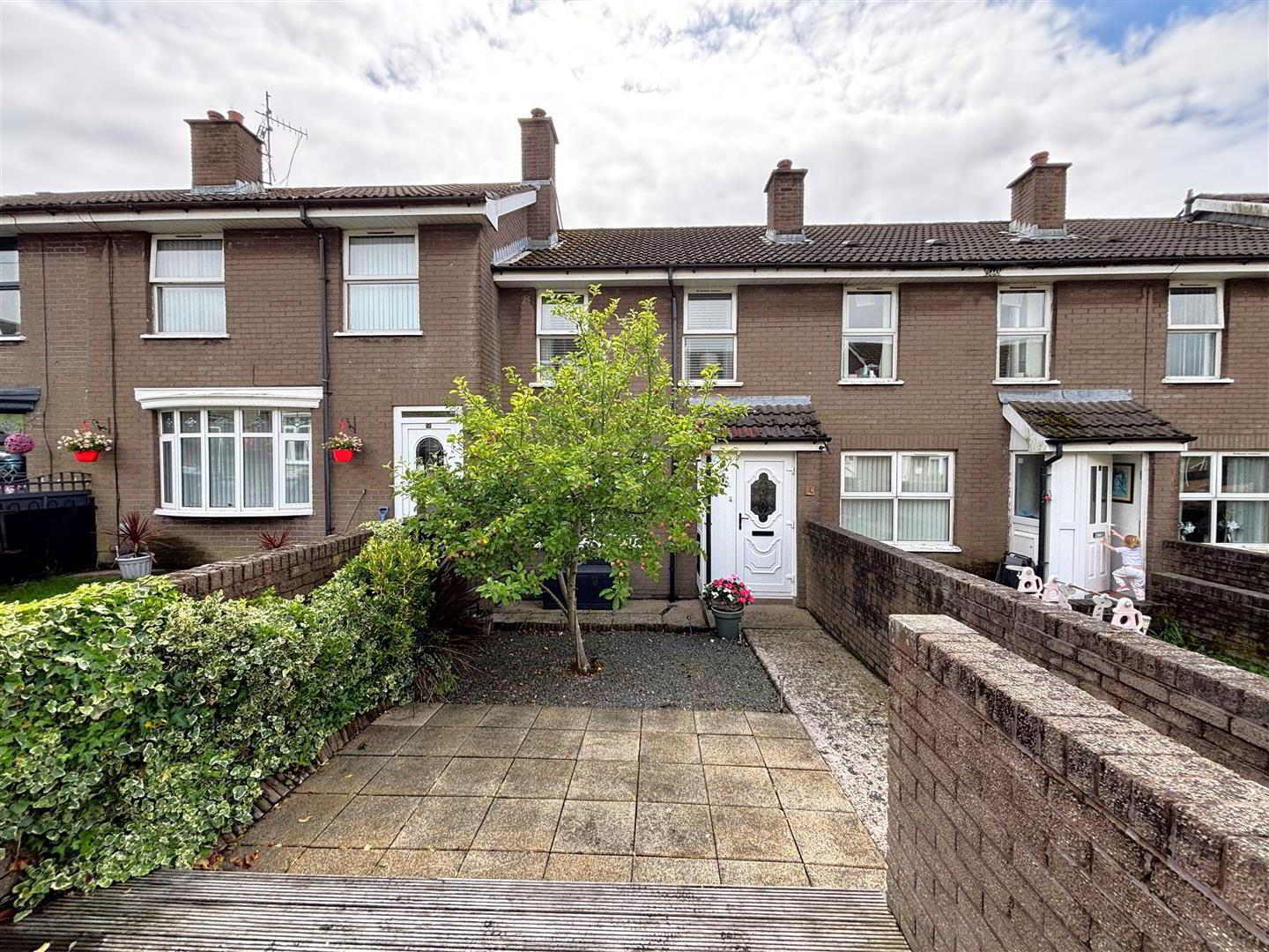 8 Millview Court 2 of 20