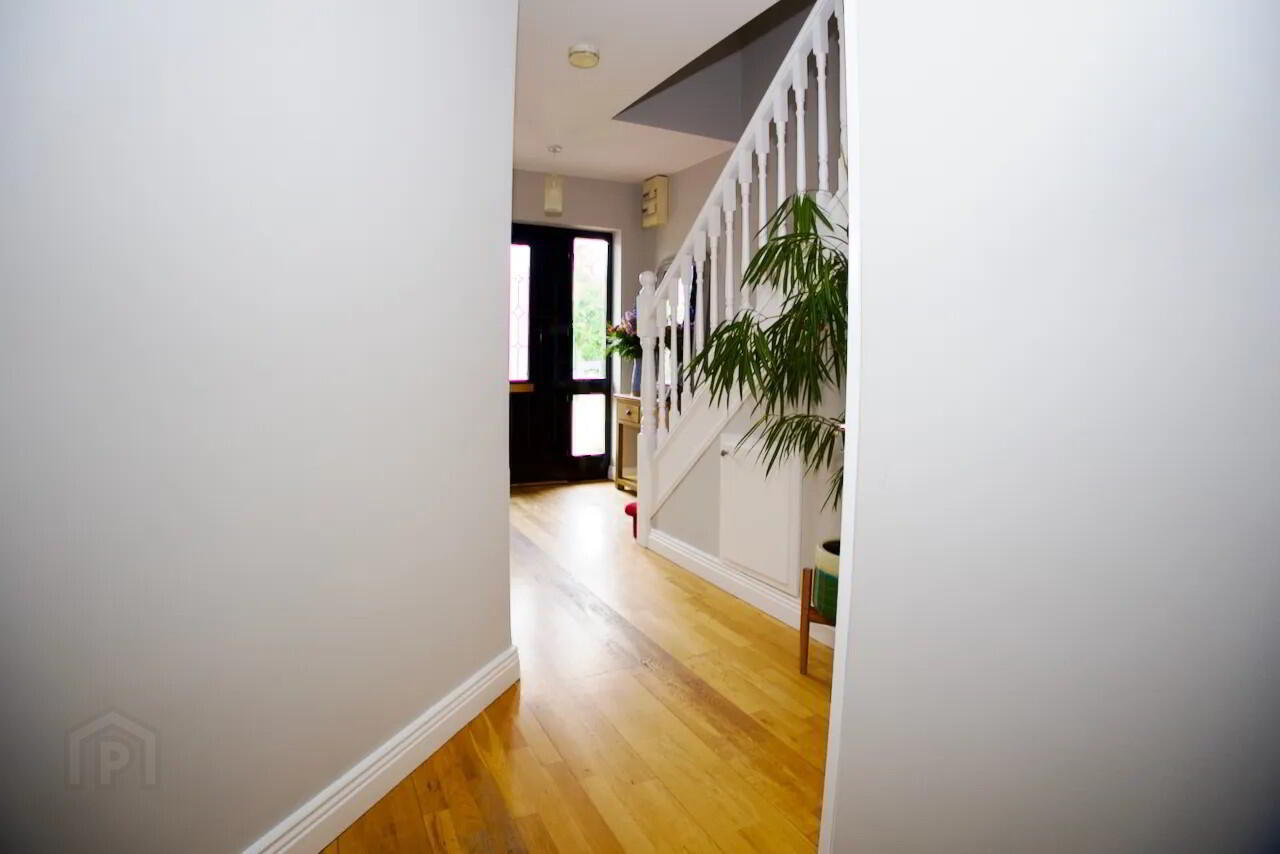 10 Woodville Crescent 4 of 28