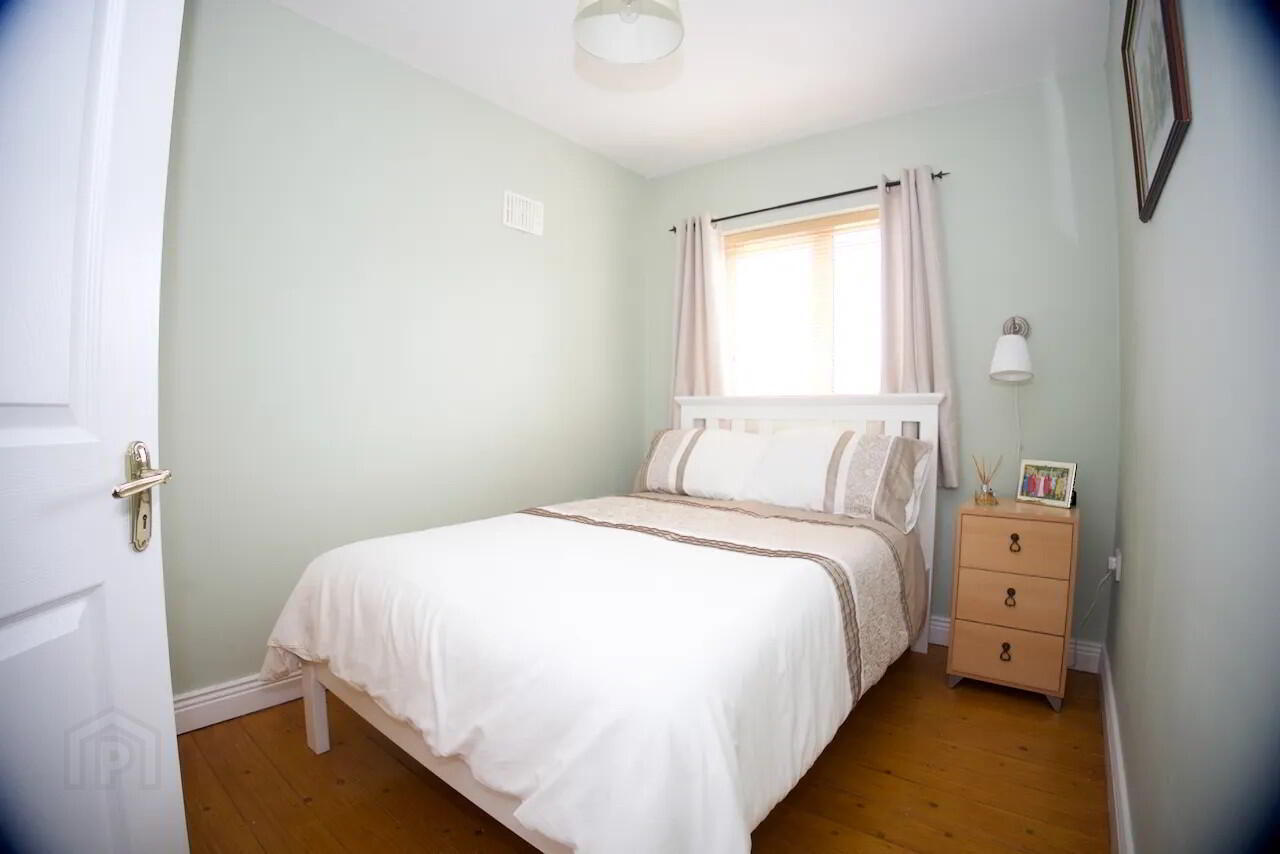10 Woodville Crescent 16 of 28