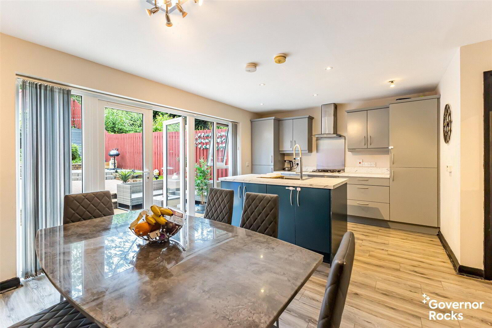 16 Shaftesbury Avenue 5 of 35