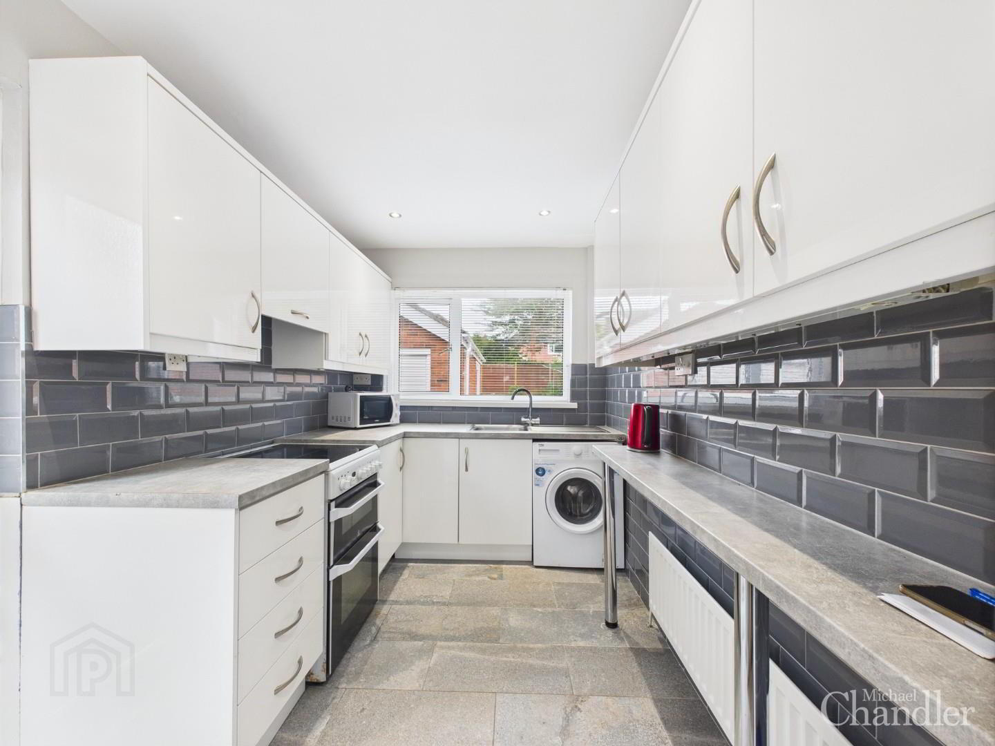 35 Carolhill Drive 6 of 15