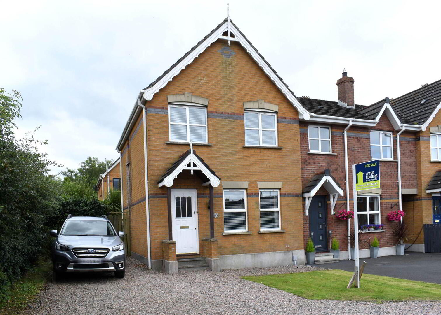 11 Whitethorn Avenue 1 of 13