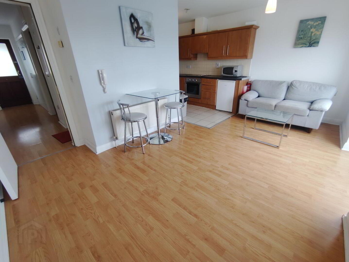 Apartment 508 Mahon House Newtown Mahon 2 of 5
