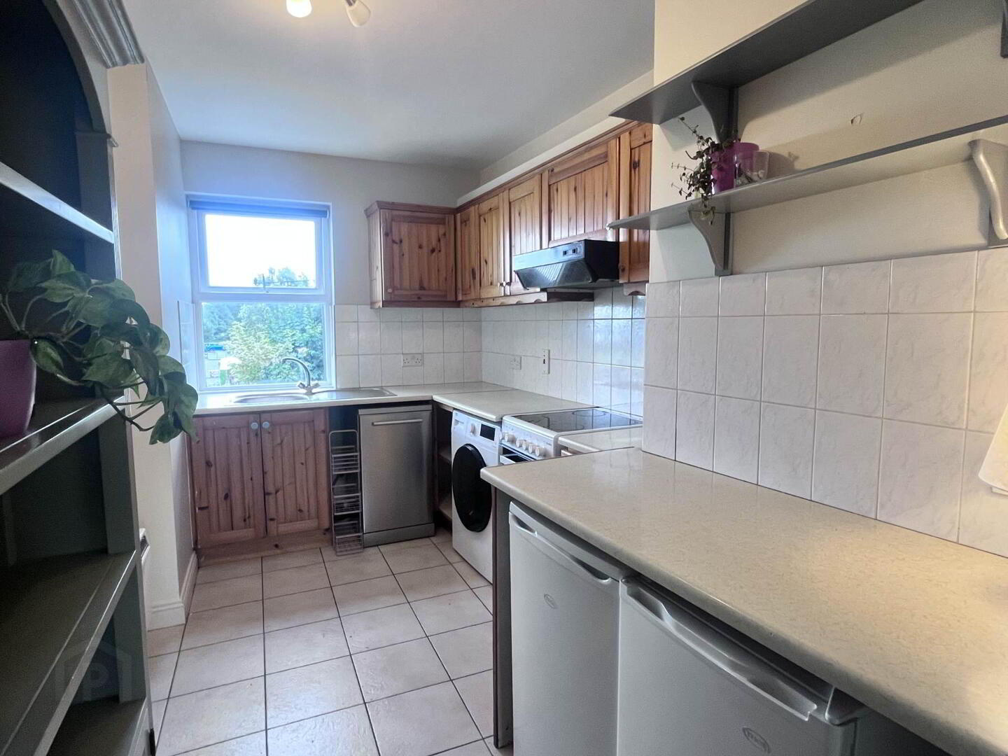 13 Wolfe Tone Way 5 of 13