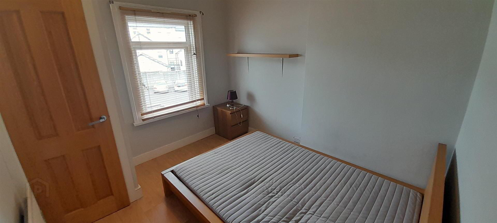 18 Railwayview Street 6 of 8