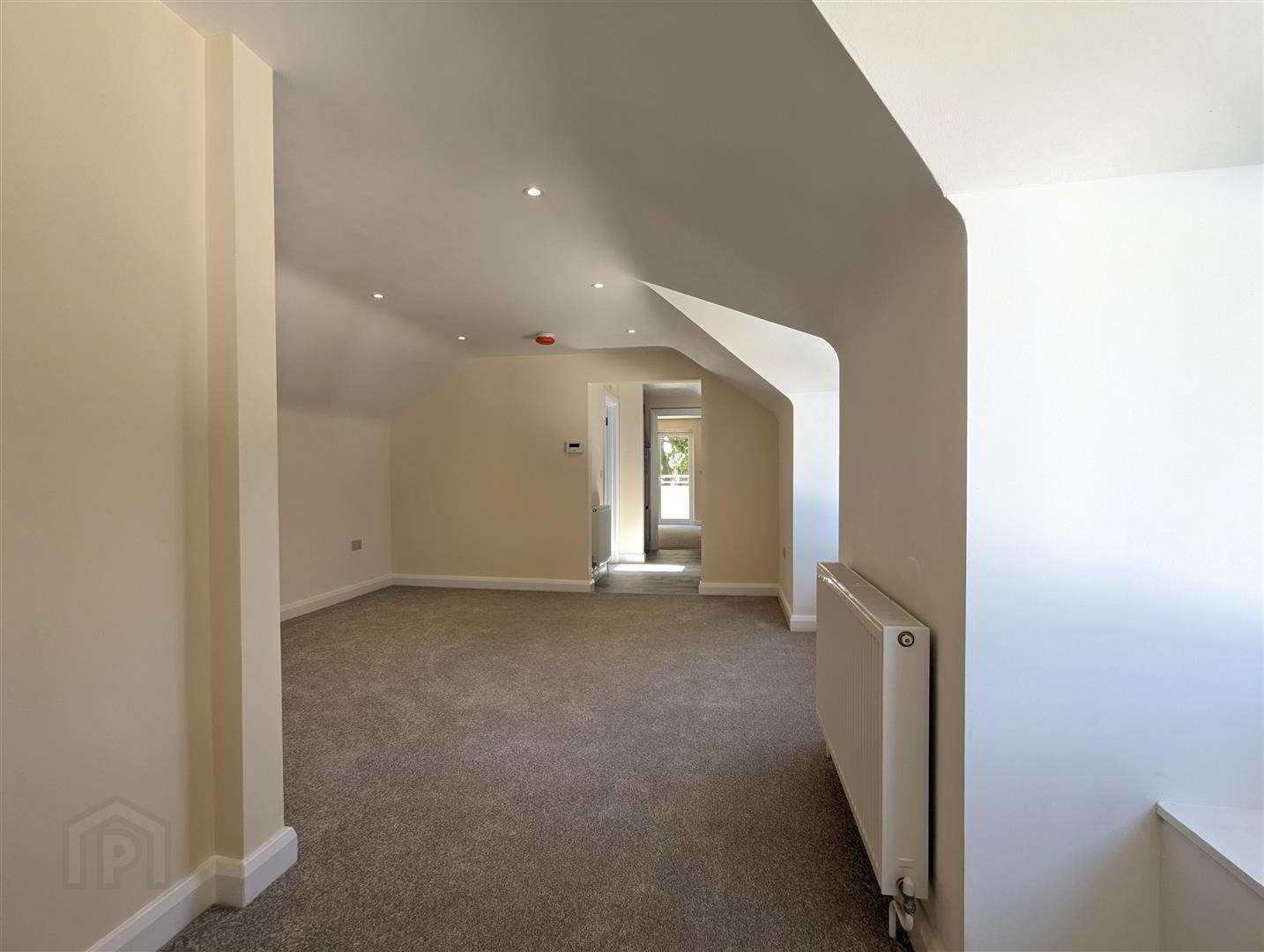 Apartment 2 85 Mill Road 3 of 7