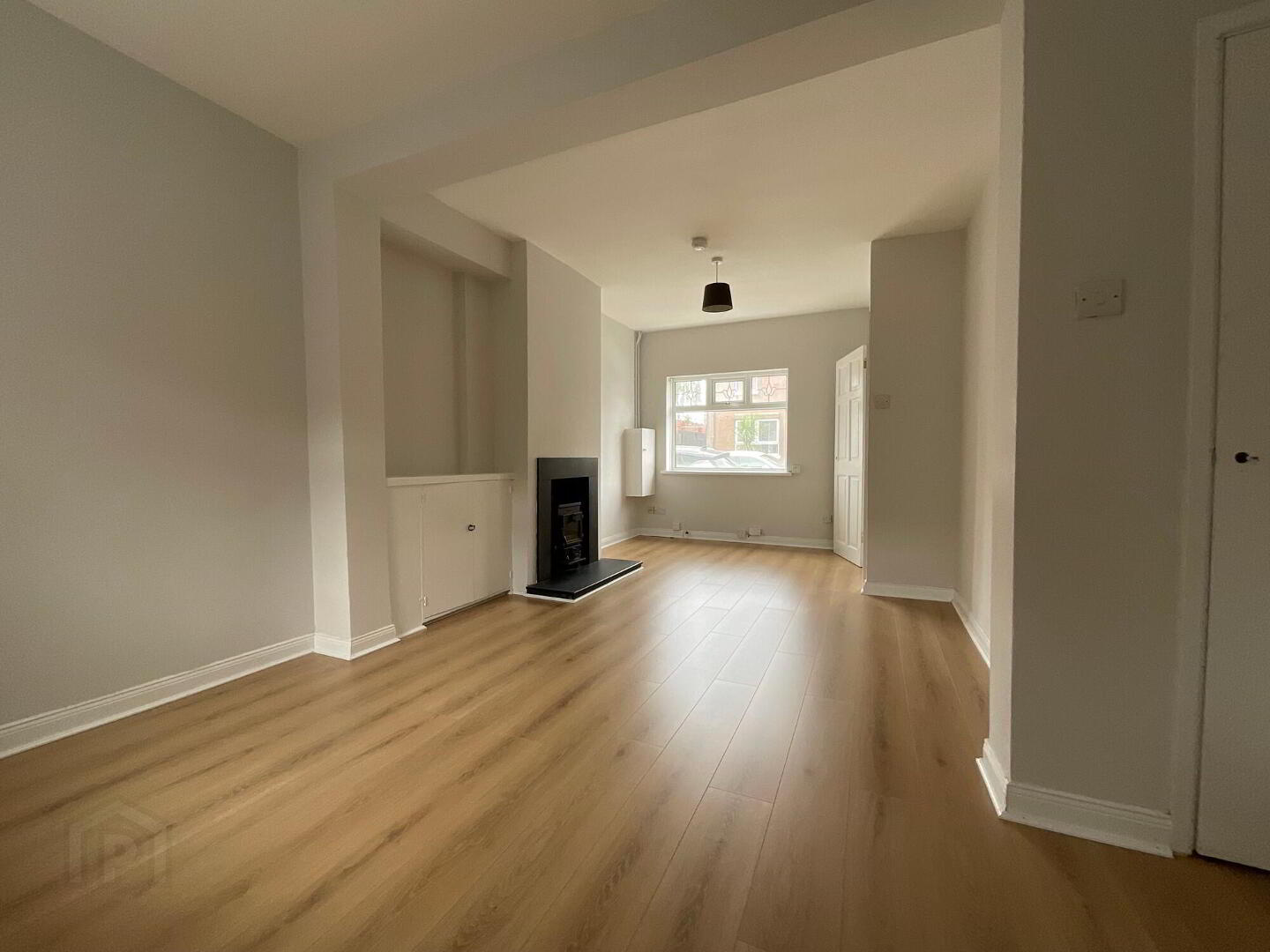 98 French Park Street 3 of 12