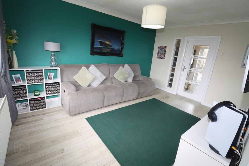 40 Mournebeg Drive 2 of 30