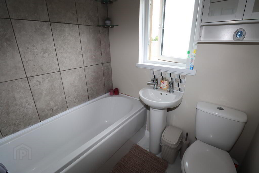 40 Mournebeg Drive 22 of 30