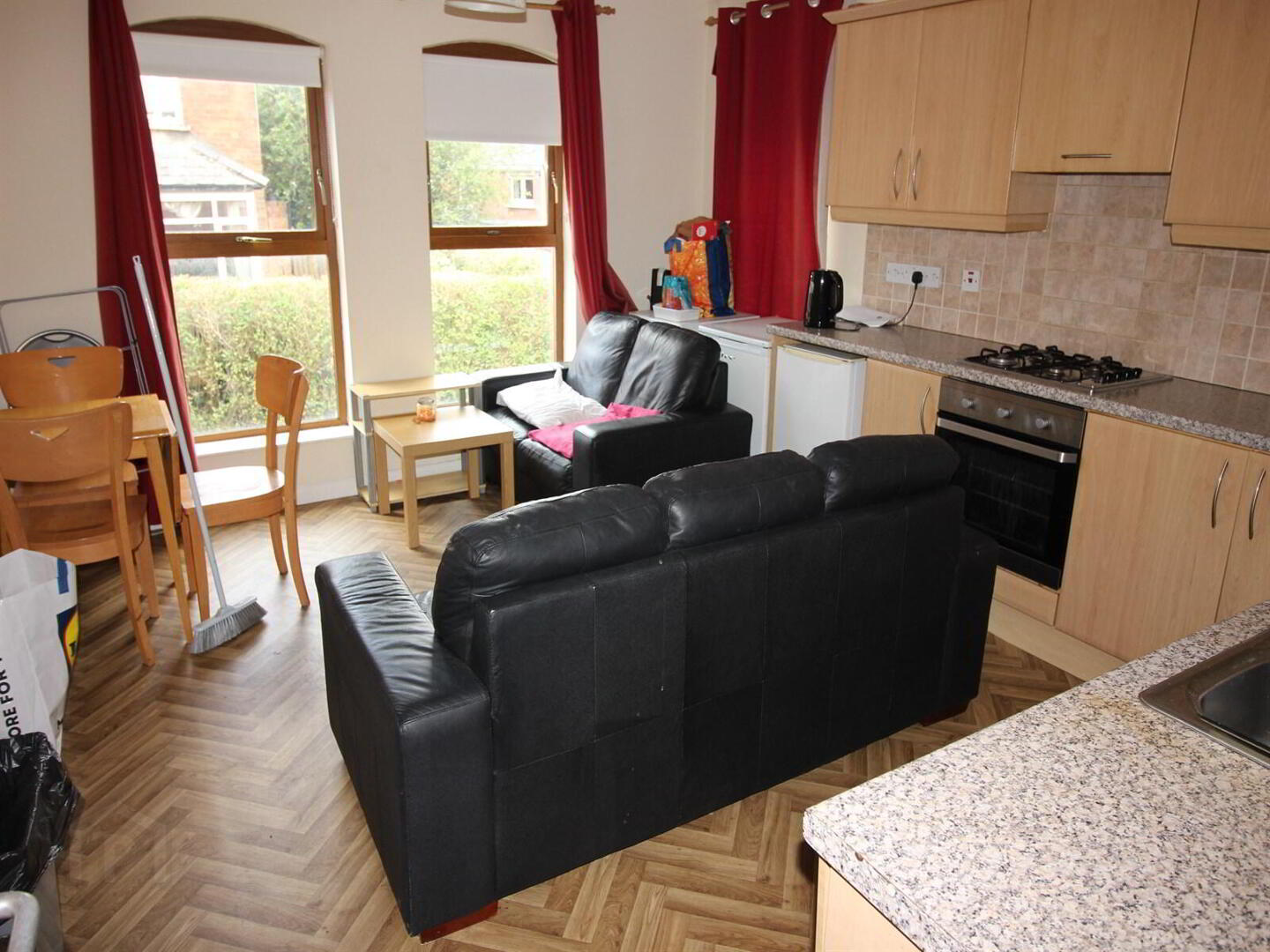 37 Ridgeway Street 4 of 8