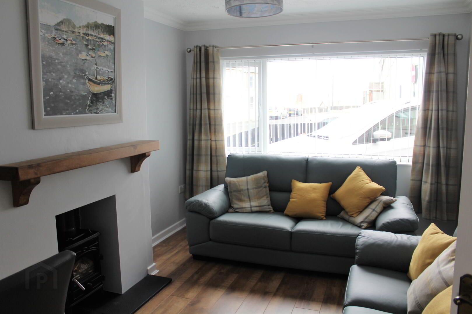 2 Queenora Avenue 3 of 17