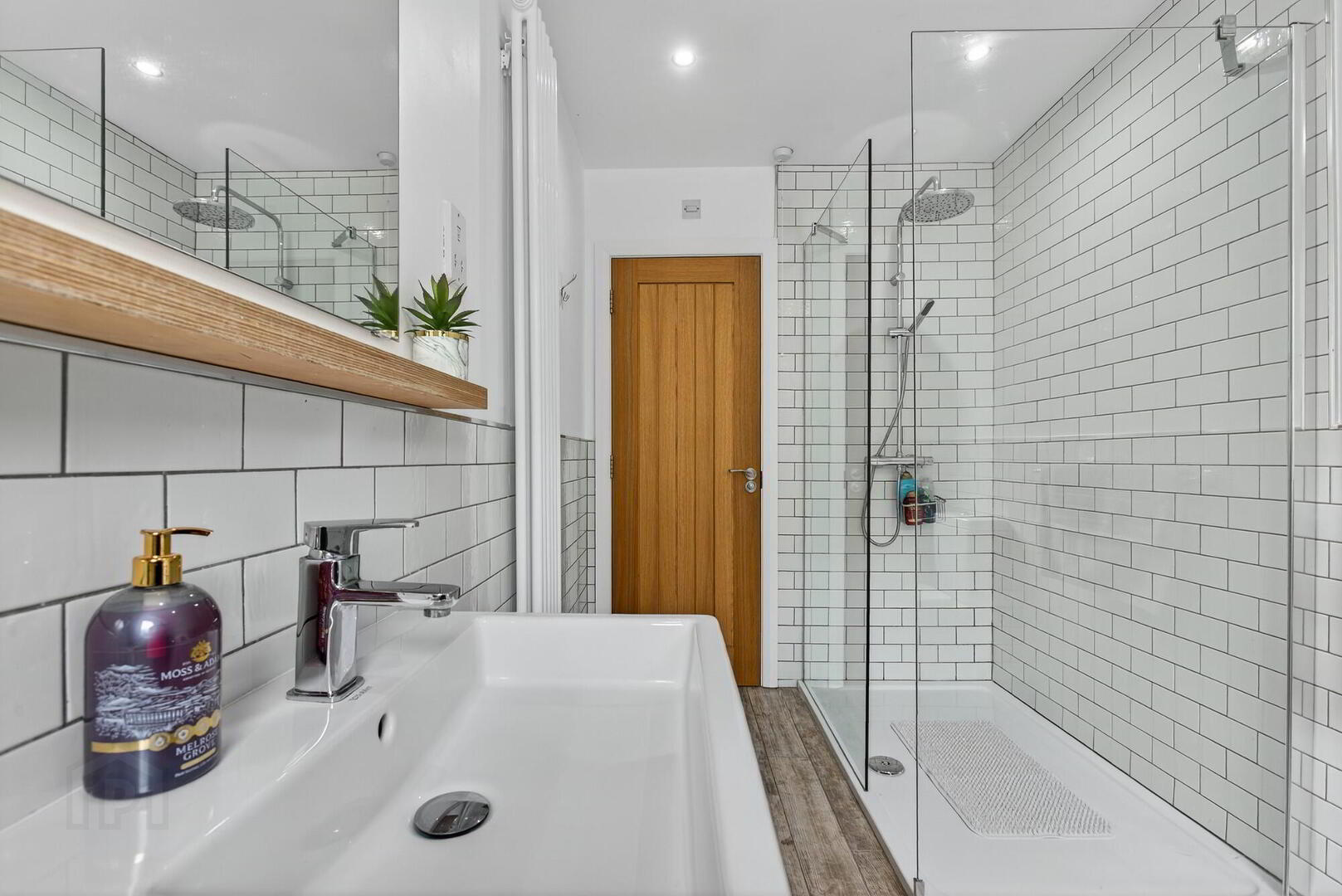 36 Somerset Crescent 31 of 42