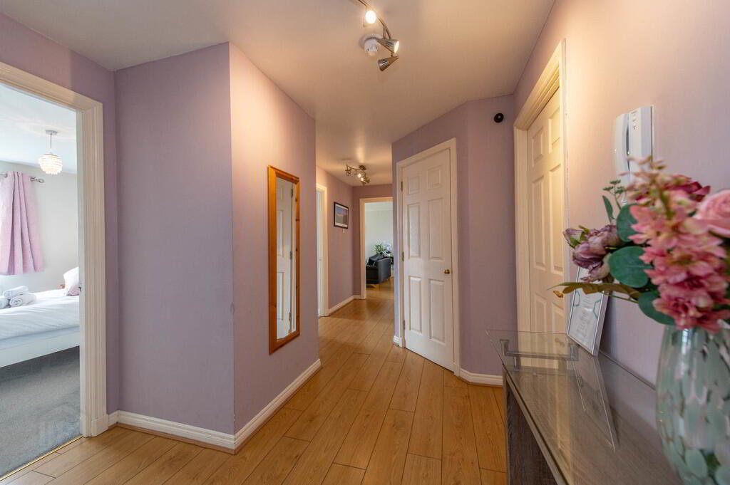 Apt 25 Clarendon Quay, 1 Pilot Street 5 of 20