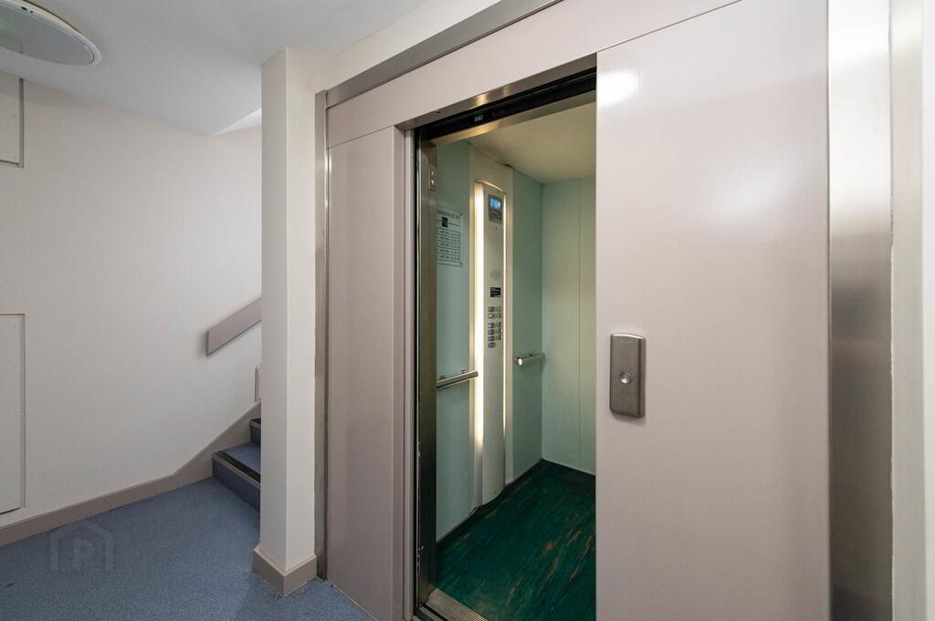 Apt 25 Clarendon Quay, 1 Pilot Street 3 of 20