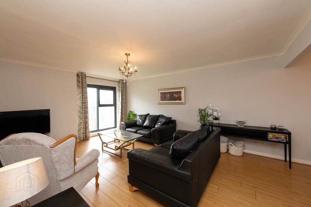 Apt 25 Clarendon Quay, 1 Pilot Street 7 of 20
