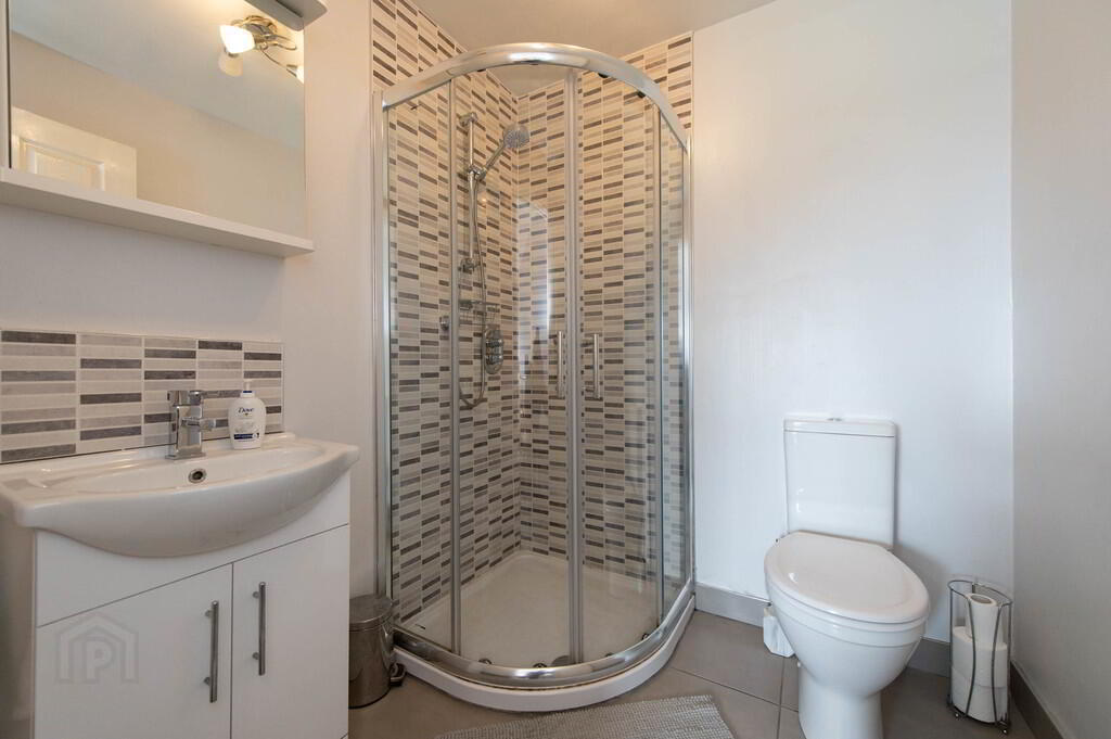 Apt 25 Clarendon Quay, 1 Pilot Street 14 of 20