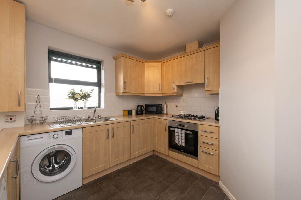 Apt 25 Clarendon Quay, 1 Pilot Street 12 of 20