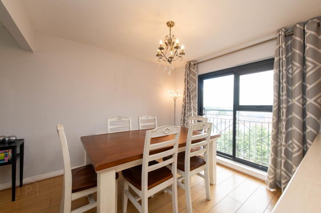Apt 25 Clarendon Quay, 1 Pilot Street 10 of 20