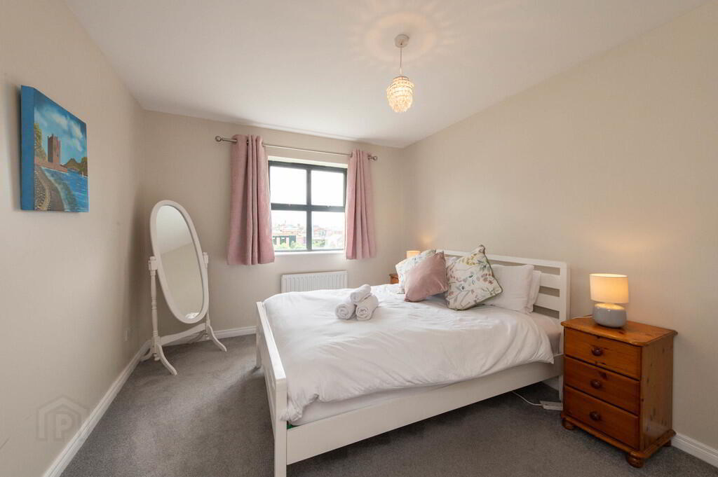 Apt 25 Clarendon Quay, 1 Pilot Street 15 of 20