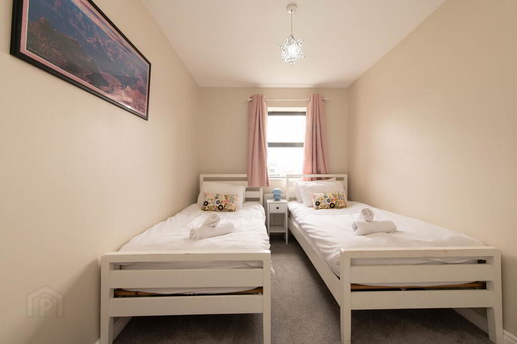 Apt 25 Clarendon Quay, 1 Pilot Street 16 of 20