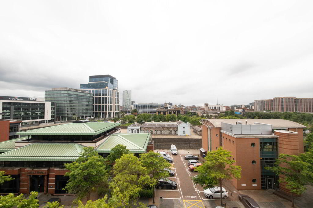 Apt 25 Clarendon Quay, 1 Pilot Street 20 of 20