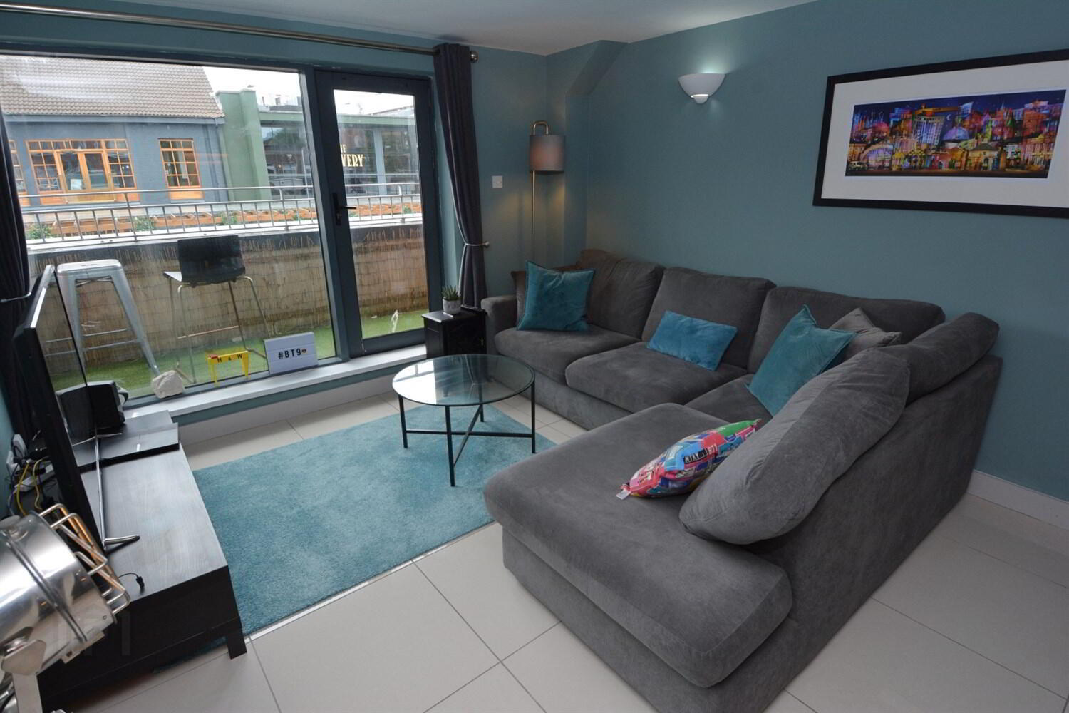 Apt 1 Lesley Plaza, 2a Osborne Park 3 of 10
