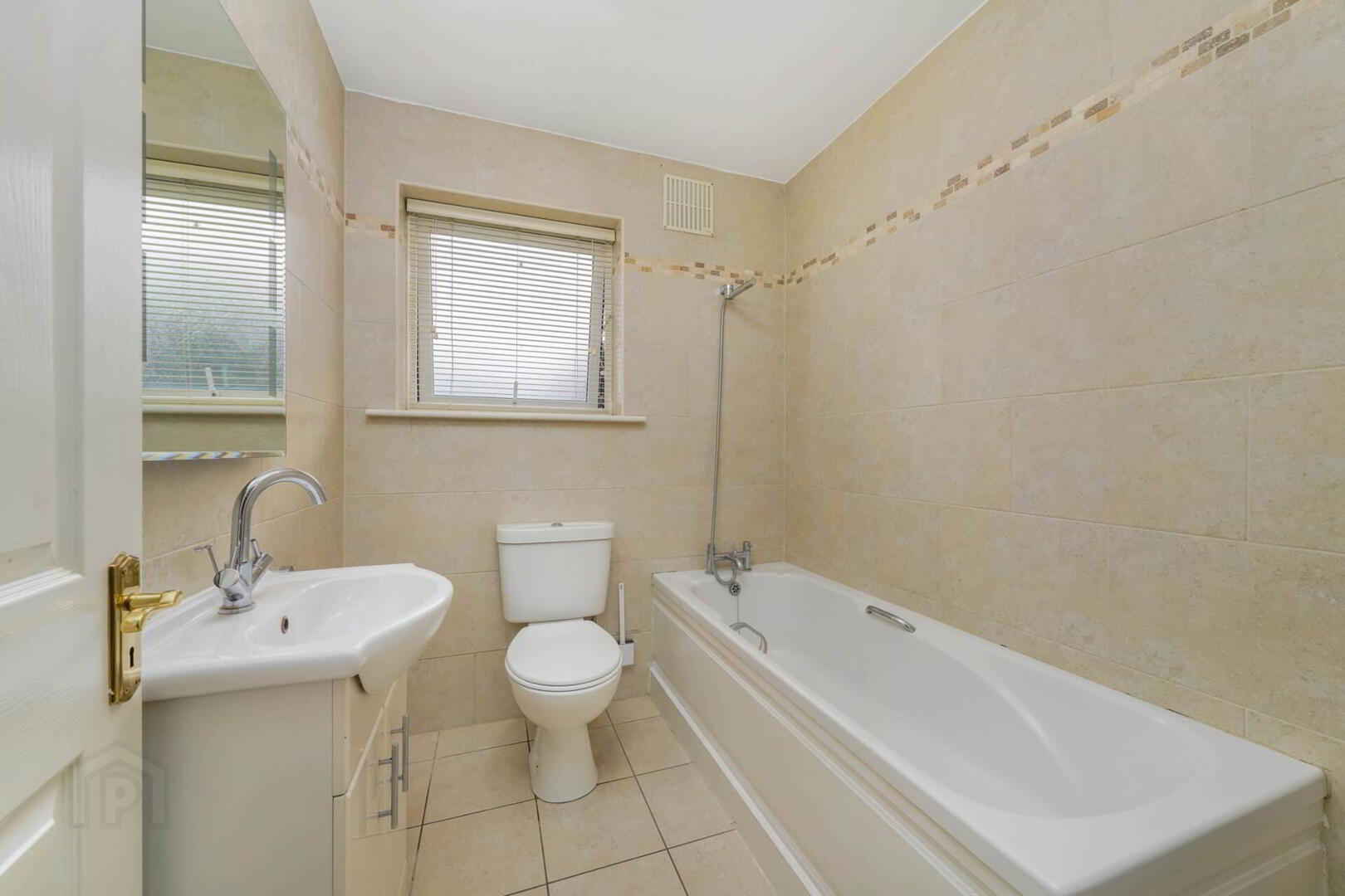 47 Willow Green 21 of 29