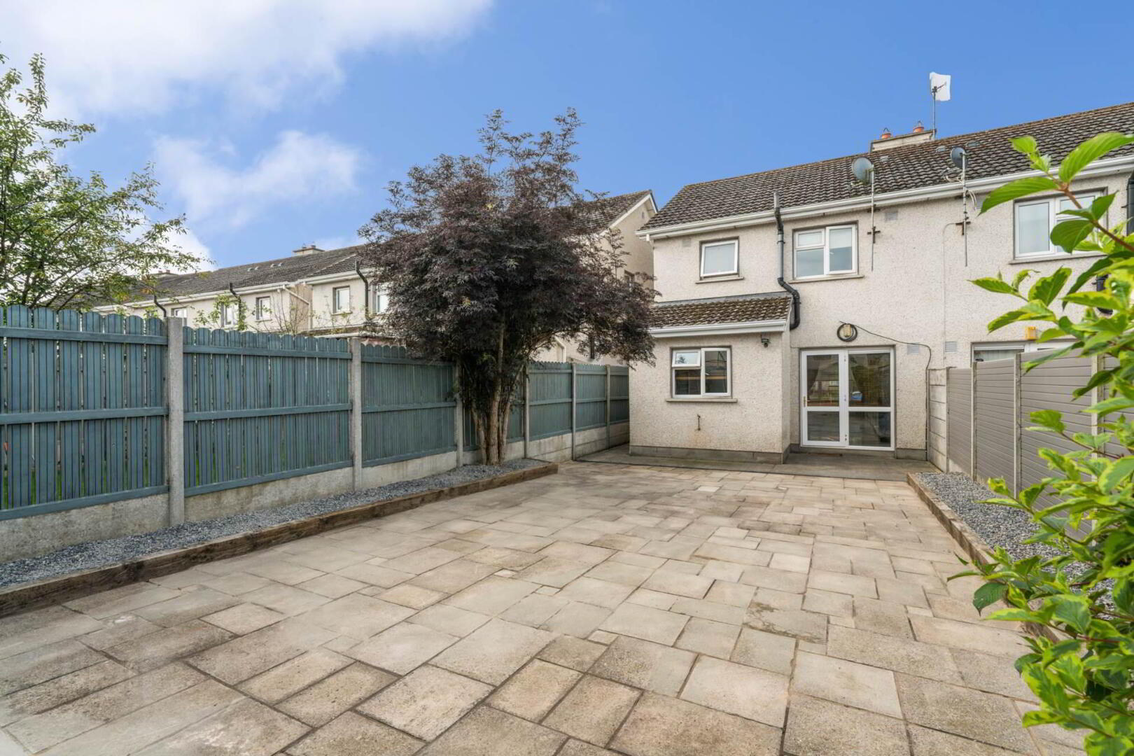 47 Willow Green 29 of 29