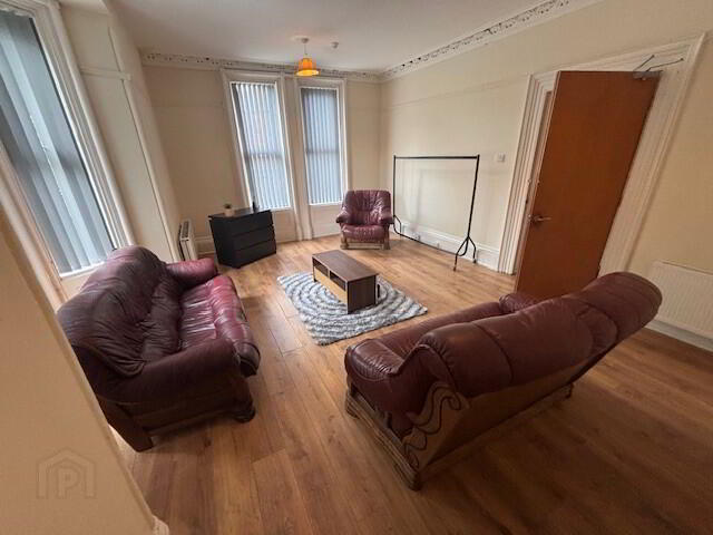 Great 6 Bedroom Apartment, 37 Cromwell Road 31 of 41