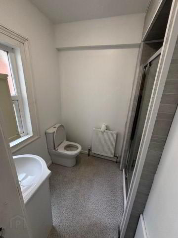 Great 6 Bedroom Apartment, 37 Cromwell Road 40 of 41