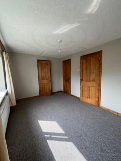 27c Lever Road 5 of 13