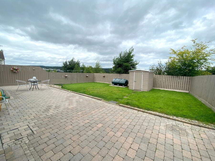 3 Lawnsdale 24 of 25