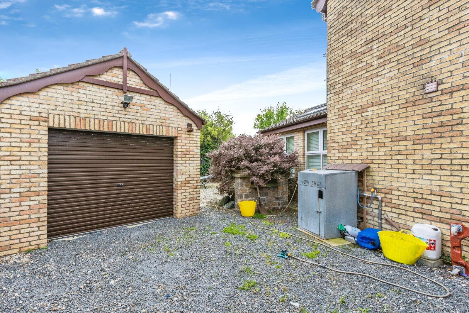 7 Hawthorn Rise 21 of 22