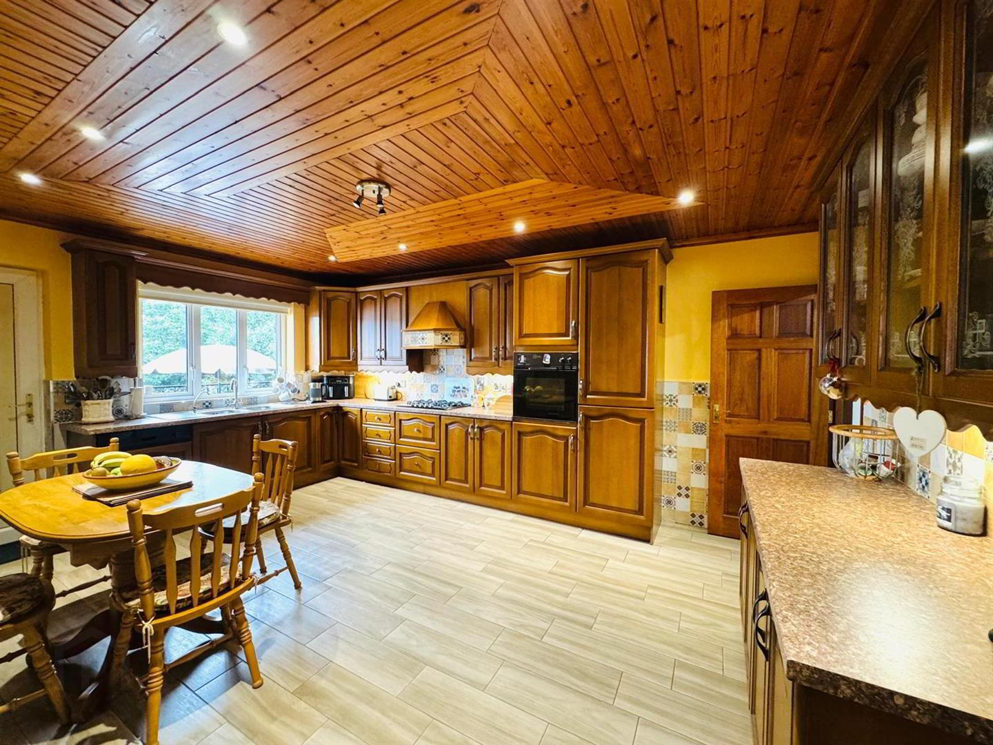 76 Woodend Road 16 of 36