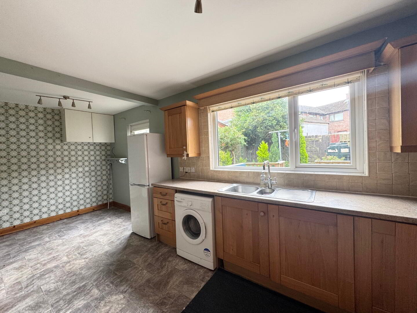 10 Dalton Park 5 of 18