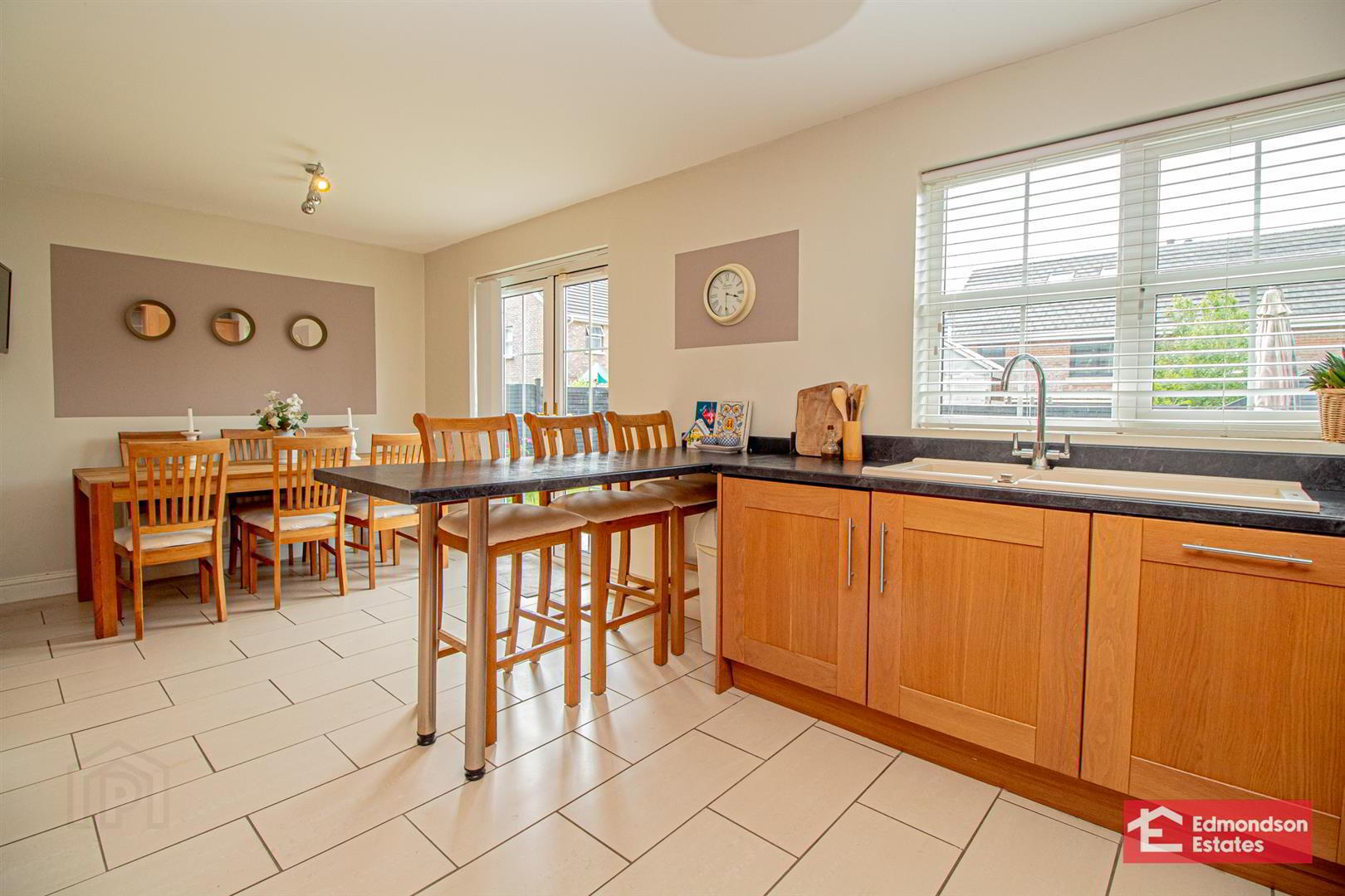 2 Dermont Lane 10 of 29