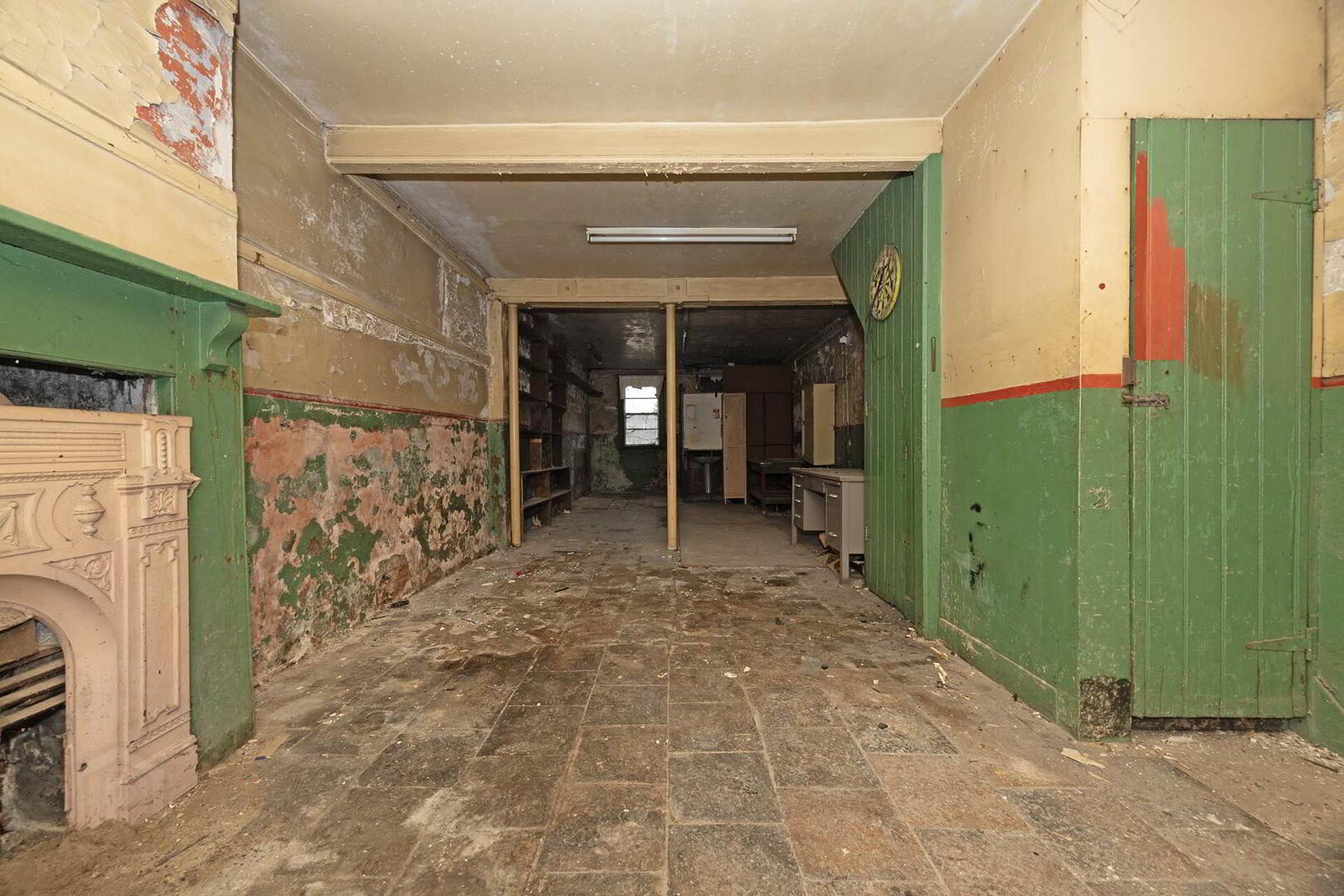 property description image