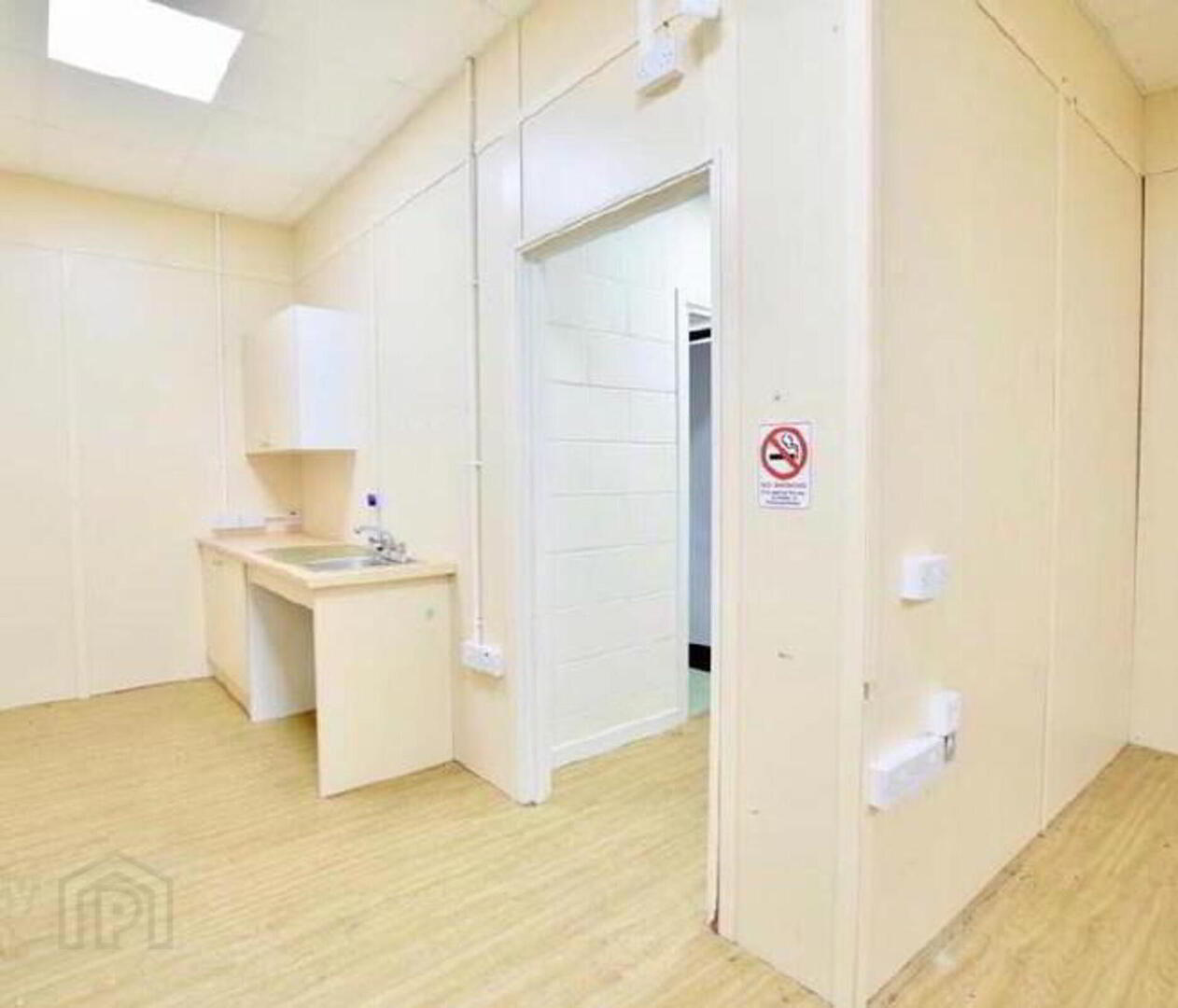 Unit 3, 87 Westland Road 4 of 5
